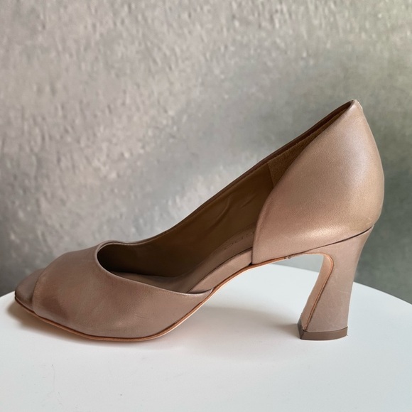 🌸BERNARDO🌸 Nieve D’orsay Pumps Size: 6M - Picture 6 of 16